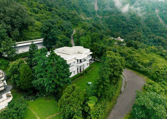 Kinwani House - Araiya Anthology